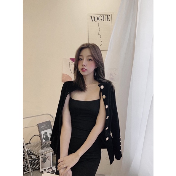 Áo nhung đen cúc đồng - Follow Me