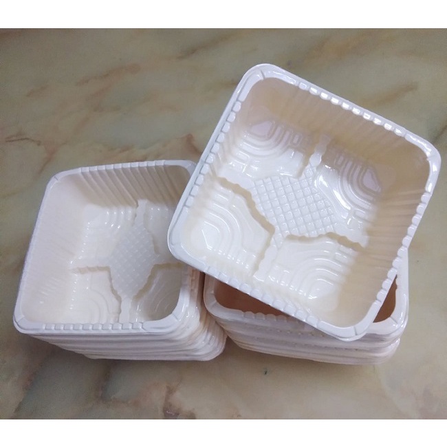 100 KHAY NHỰA ĐỰNG BÁNH TRUNG THU 150 GRAM MÀU VÀNG KEM - LOẠI DÀY