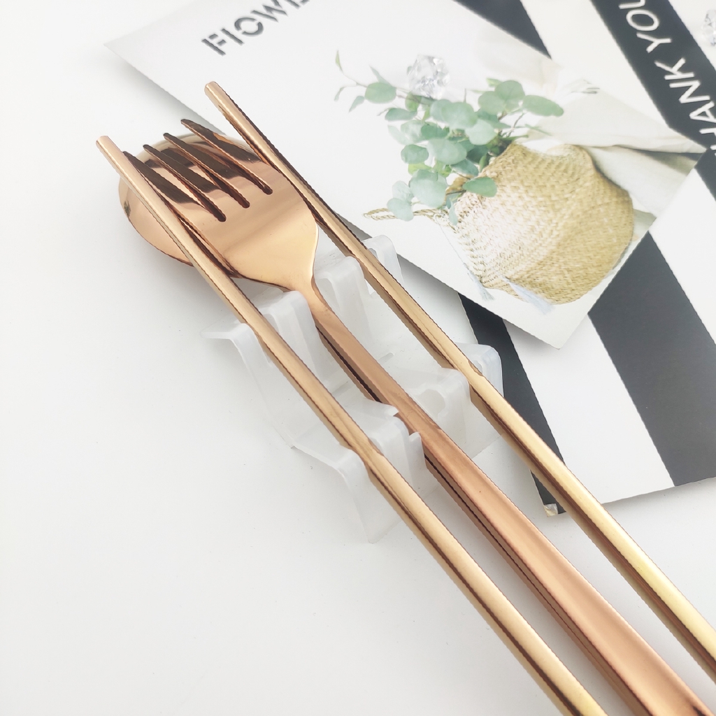 Bộ Muỗng Nĩa Đũa Bằng Thép Không Gỉ Kèm Hộp Đựng Tiện Dụng