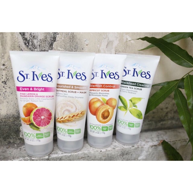 Sữa rửa mặt tẩy da chết St.Ives