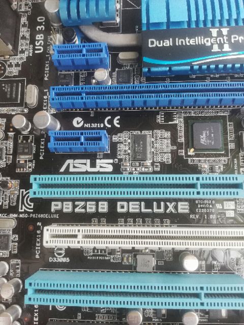 z68 Main Asus P8Z68 Deluxe