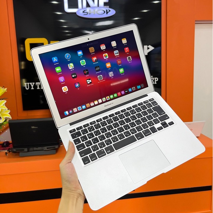 [Sang Choảnh - Siêu Mỏng] MacBook Air MJVE2 Likenew 99% cực mới / Core i5 gen 5 / Ram 4Gb/ SSD 256Gb .