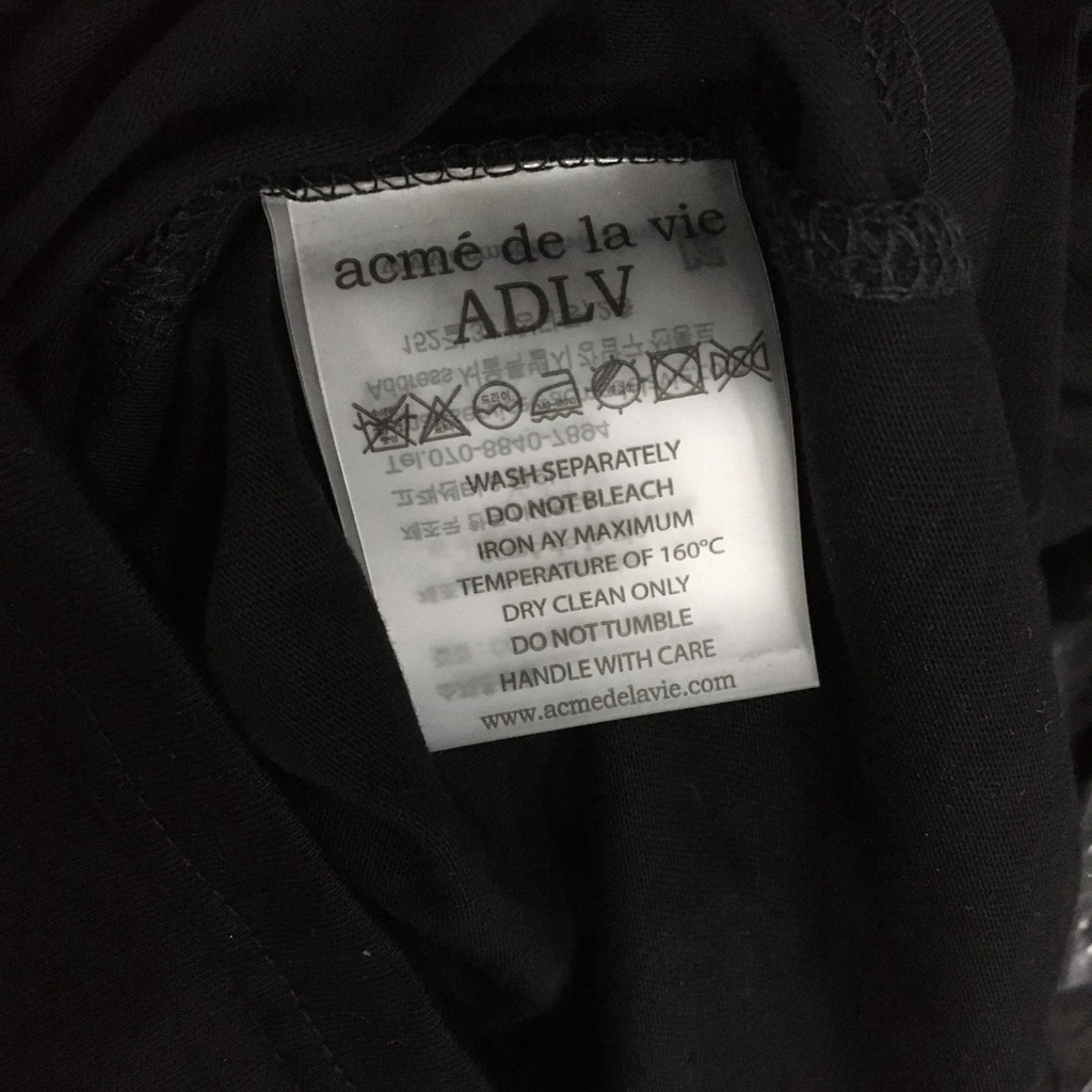 ADLV in chữ hàng chuấn đẹp UNISEX- Áo thun nam nữ basic in chữ