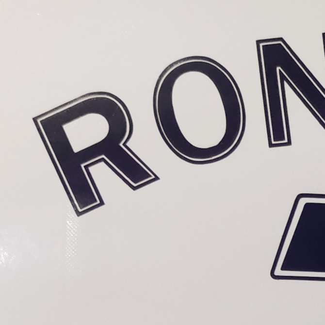 Miếng Dán Phản Quang Laser Hình Manchester United Cristiano Ronaldo CR7 Trang Trí Nắp Bình Xăng Xe Hơi Laptop