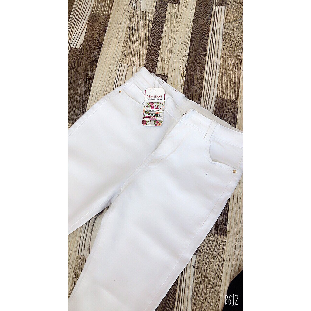 Quần ống loe 2 màu trắng và đen co giãn phom đẹp | BigBuy360 - bigbuy360.vn