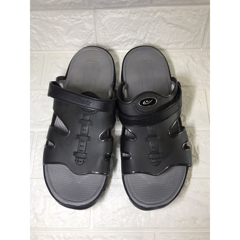 Sandal nhựa siêu nhẹ, form nhỏ tăng size, size 40 đến 44. Inbox Shop trước khi đặt.