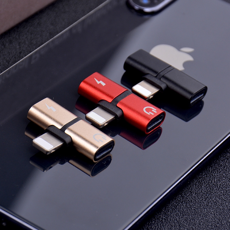 Đầu chuyển đổi chia cổng sạc và tai nghe cho các sản phẩm Apple