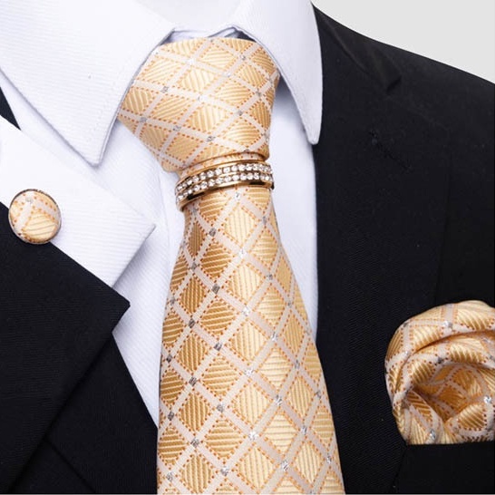 Bộ Cà vạt 4 món gồm Cavat 8cm, khăn cài túi, Măng-set, Nhẫn tròn phụ kiện, Cravat chú rể, Calavat công sở CBC-8215