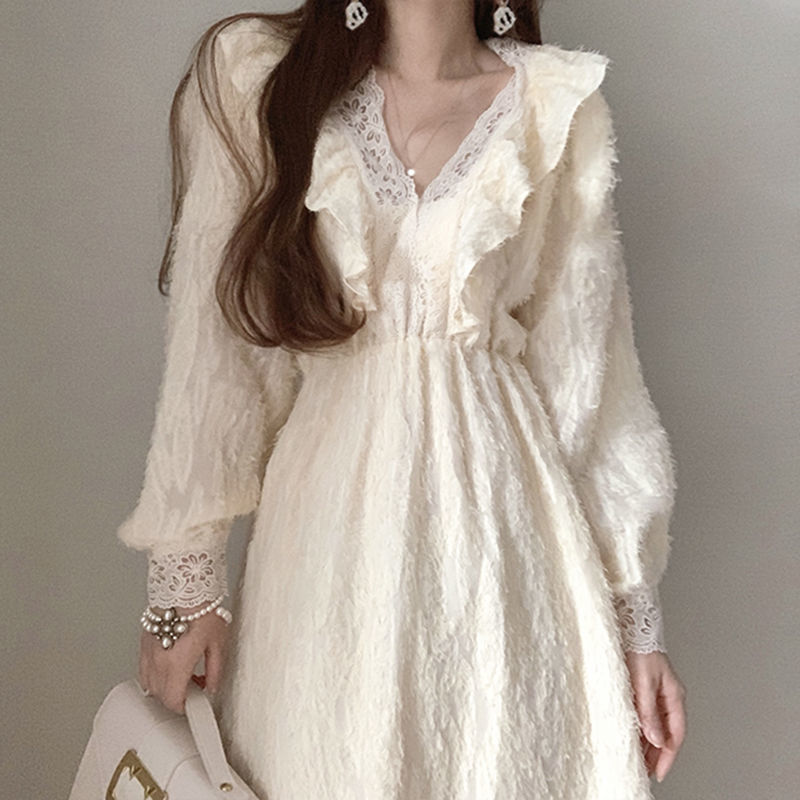 Korean-StylechicVintage Court Style ThinVCollar Contrast Color Lace Ruffled High Waist Dress Long Dress | BigBuy360 - bigbuy360.vn