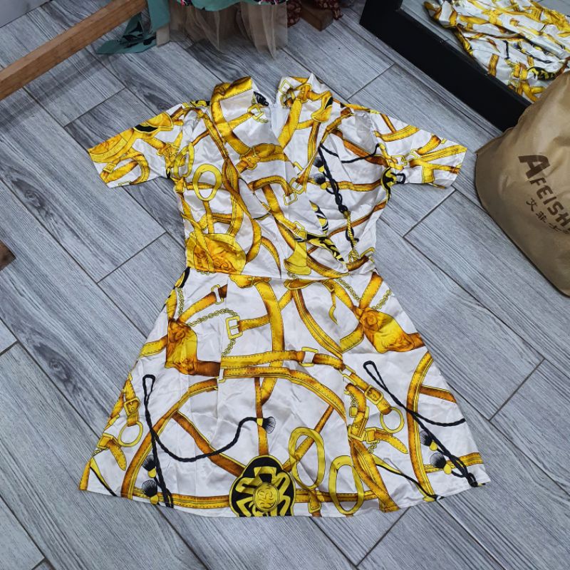 Pass Jumpsuit hoạ tiết vàng hàng thùng đẹp