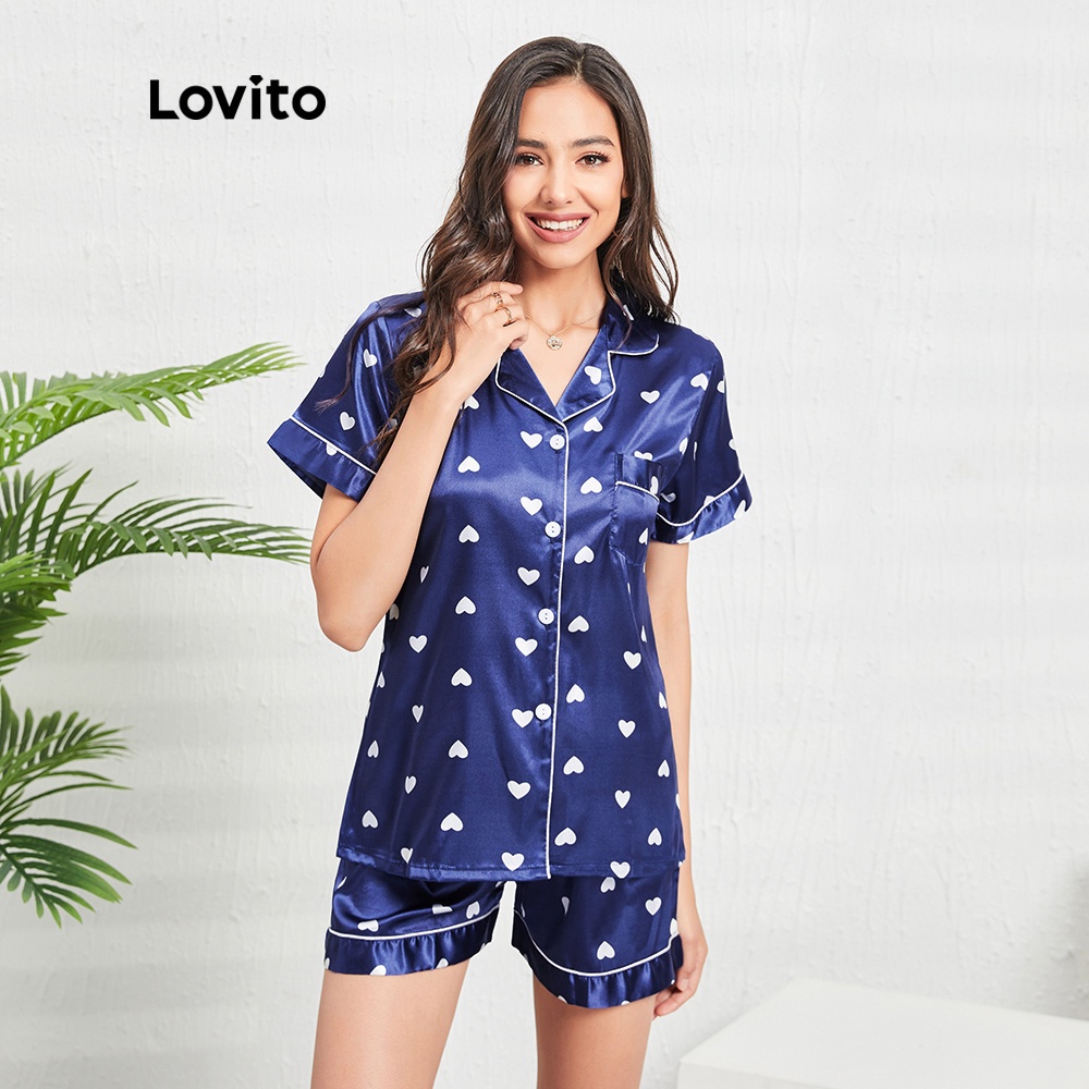 Bộ đồ ngủ Lovito giáng sinh lụa lạnh tay ngắn cổ bẻ in trái tim L02023 (Màu xanh dương/xanh xám/màu đỏ/màu xanh lá)