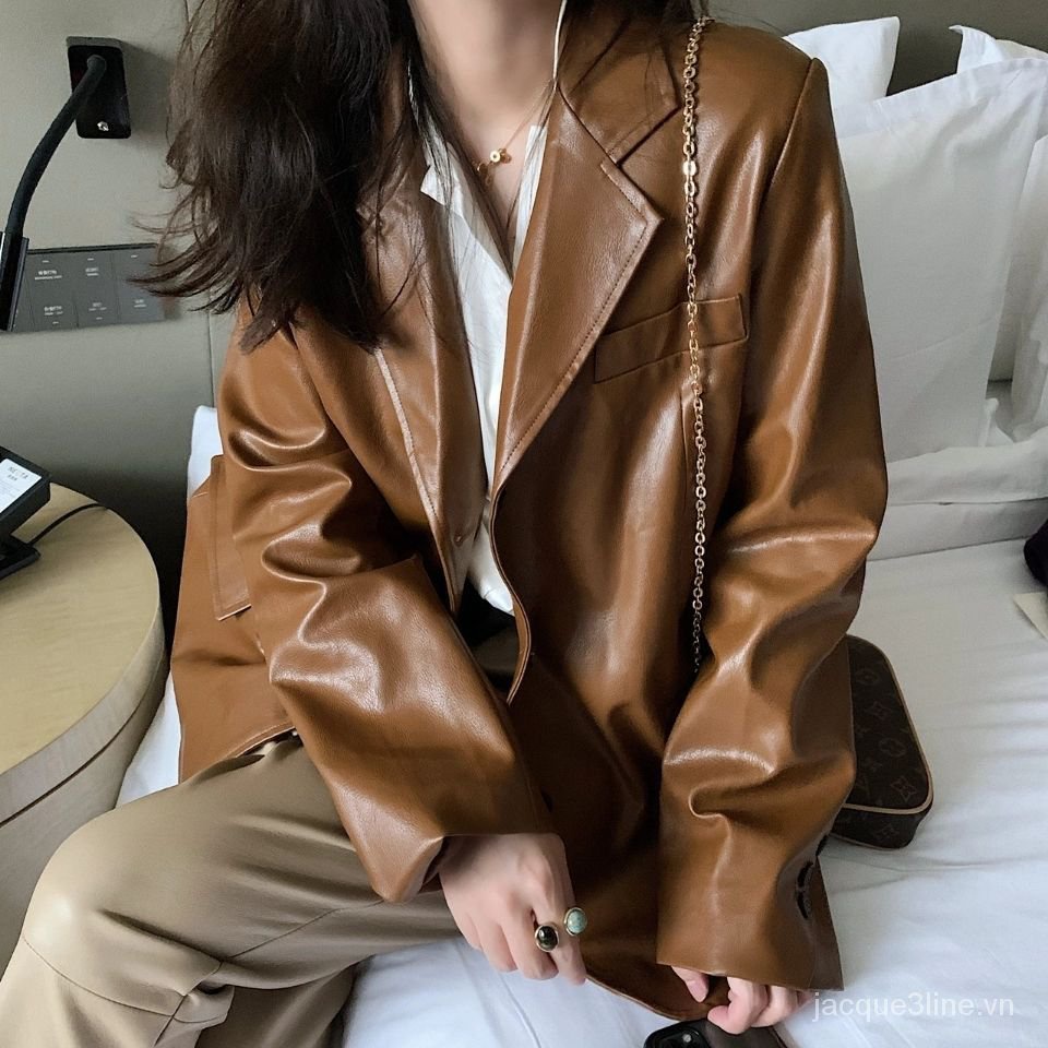 Áo khoác vest da nâu dáng rộng phong cách retro Hồng Kông thời trang cho nữ 2022