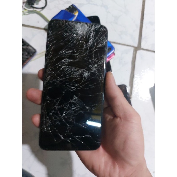 Cụm samsung A20 sống zin full chức năng hư màn hình