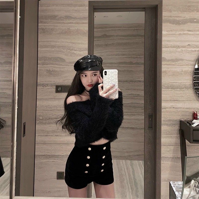 Quần sóc nhung cạp cao 2 lớp