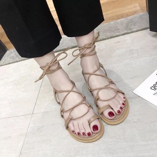 Sandal dây đan chéo đế bệt siêu cá tính