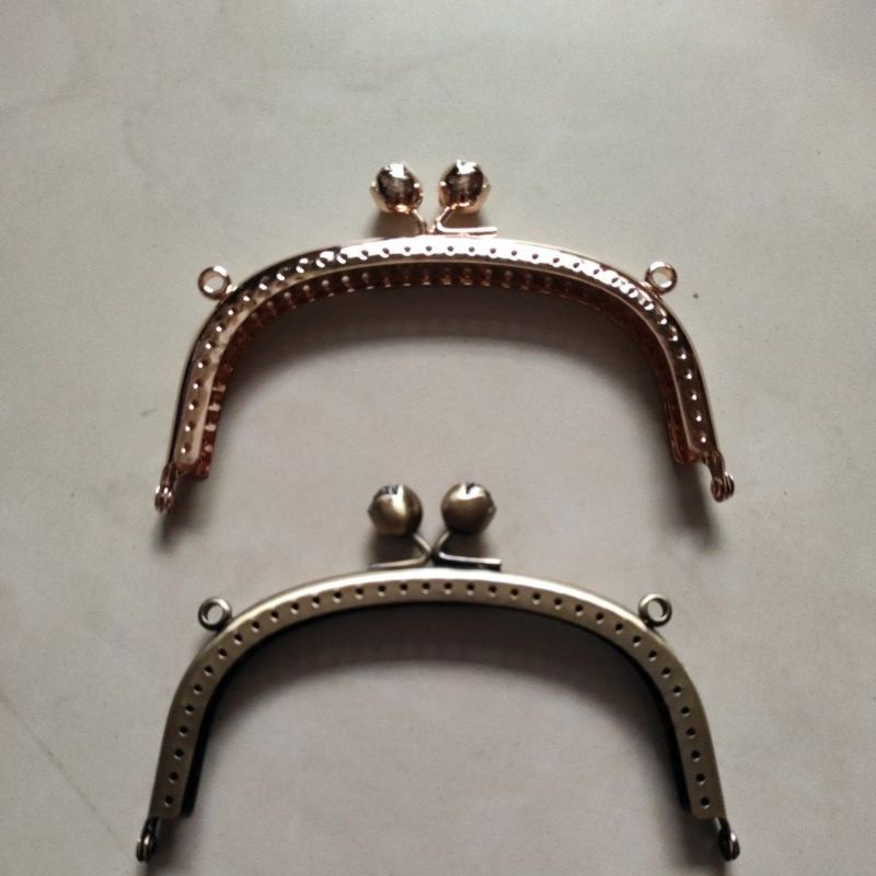 Khung ví hoa nụ 16cm