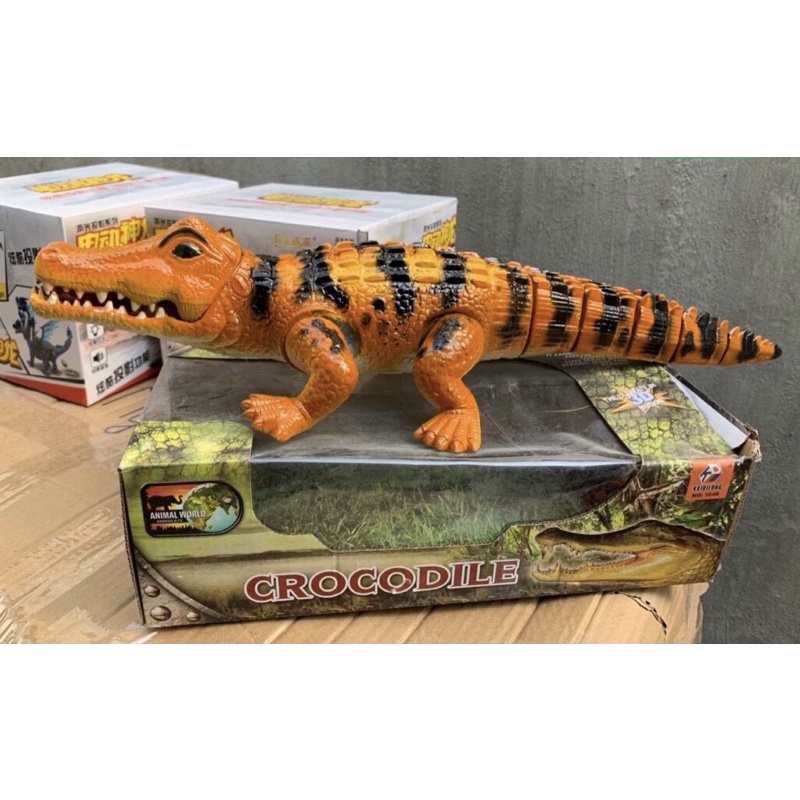 1048 Crocodile 3D Đồ Chơi Con Cá Sấu Đi Được, Có Đèn Và Âm Thanh Kèm Pin, Chọn Màu Ngẫu Nhiên