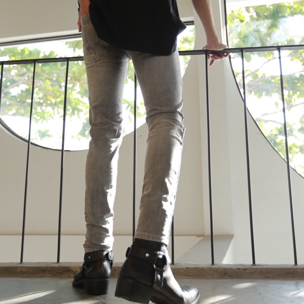 Quần Jean Nam Màu Xám Đẹp, Dáng Quần Ôm, Không Phai Màu , Dễ Dàng Phối Với Các Loại Áo Và Giày Thời Trang | BigBuy360 - bigbuy360.vn