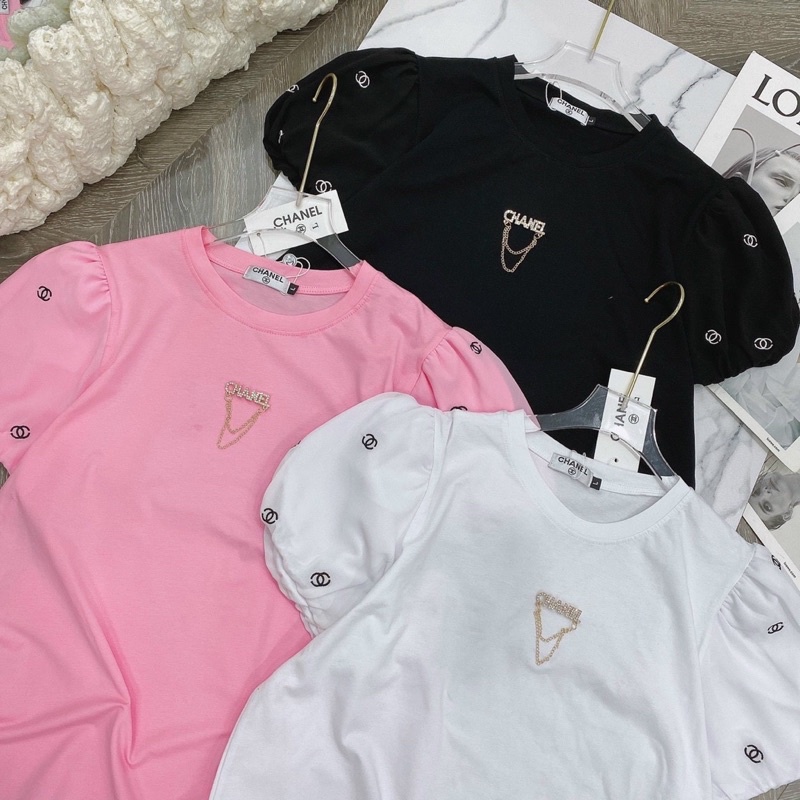 Áo thun thêu tay bồng kèm tag cài