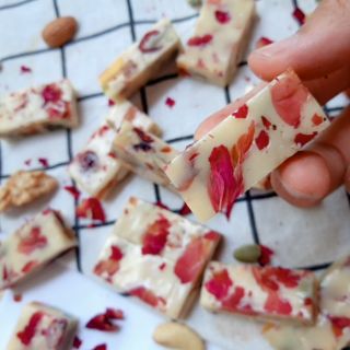 Kẹo nougat - Kẹo hạnh phúc