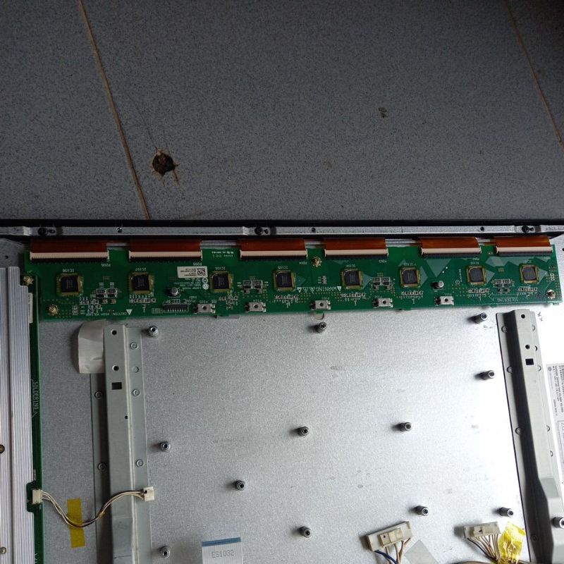 Tivi LG 42PJ350R . hàng thanh lý rã xác . bán đồ món