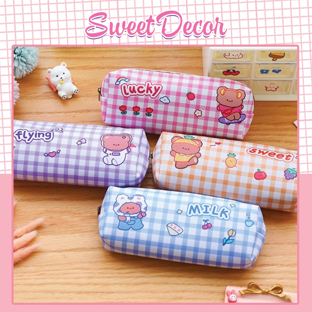 Hộp bút kẻ caro gấu bear đựng đồ dùng học tập, túi đựng mỹ phẩm dễ thương tiện lợi, mẫu mã hot trend độc lạ chưa đâu bán