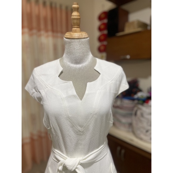 Đầm Kasper dư xịn vải đẹp hàng hiếm màu trắng size 10