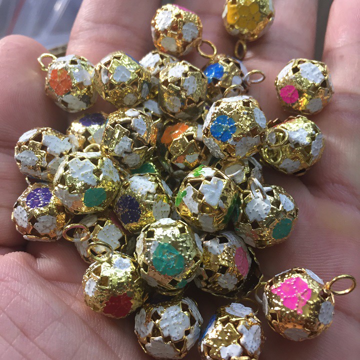 Phụ Kiện Làm Vòng Tay KATEDA SHOP Lục Lạc Hoa Màu Hỗn Hợp Đi Chơi, Dự Tiệc Làm Quà Tặng Đều Được