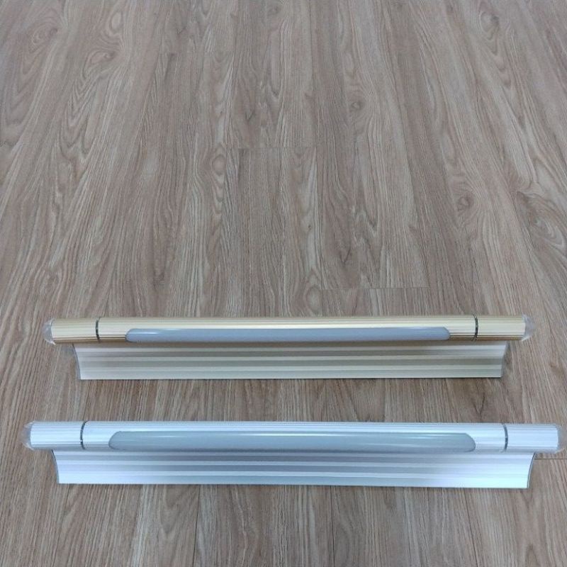 Ảnh thật - Đèn rọi gương nhà tắm, đèn tường soi tranh - L028 thân trắng hoặc vàng; đèn trang trí nhà vệ sinh 9W