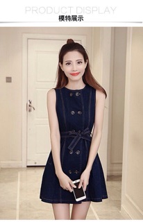 D1802-Đầm jean phối nút dây thắt eo