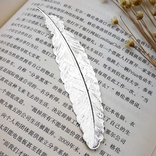 Bookmark nam châm hình lá 
