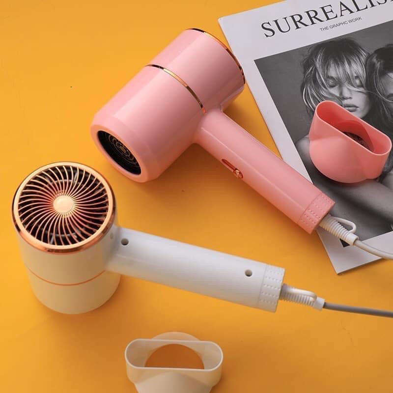 máy sấy tóc hồng - trắng giảm tiếng ồn