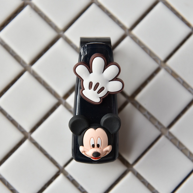 [Mới]🥰】Kẹp Cố Định Mắt Kính Hình Mickey Minnie Doraemon Bằng ABS Tiện Dụng Cho Xe Hơi