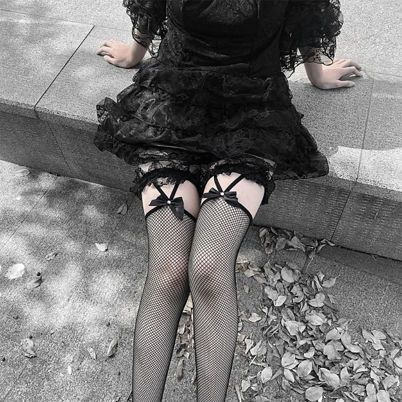 Vớ lưới dài qua gối đính nơ phong cách gothic dành cho nữ