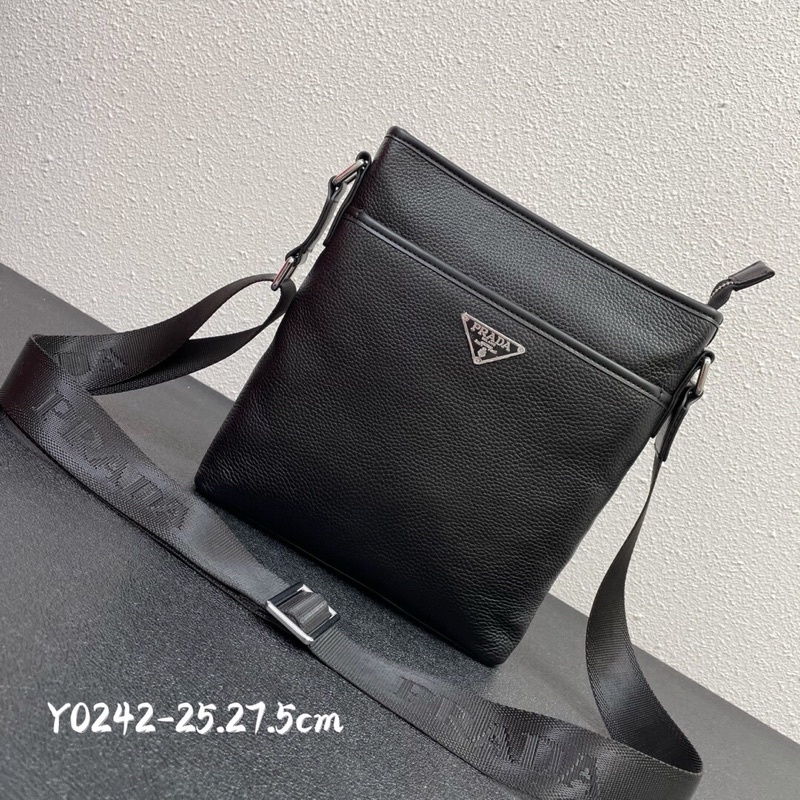 Túi đeo chéo nam logo thương hiệu Prada cao cấp da thật màu đen trơn đơn giản