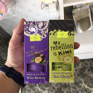 Xịt khoá trang điểm make up
