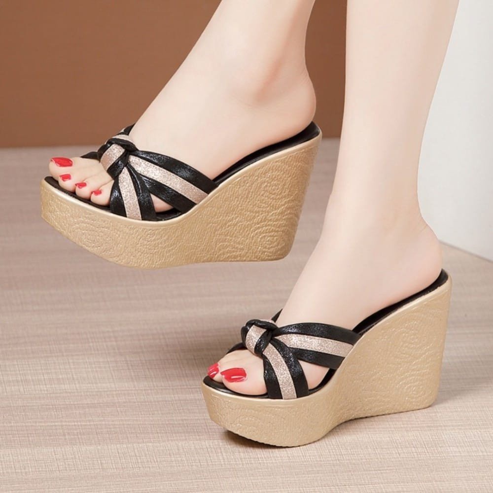 DÉP XUỒNG QUAI CHÉO PHỐI SỌC ĐEN