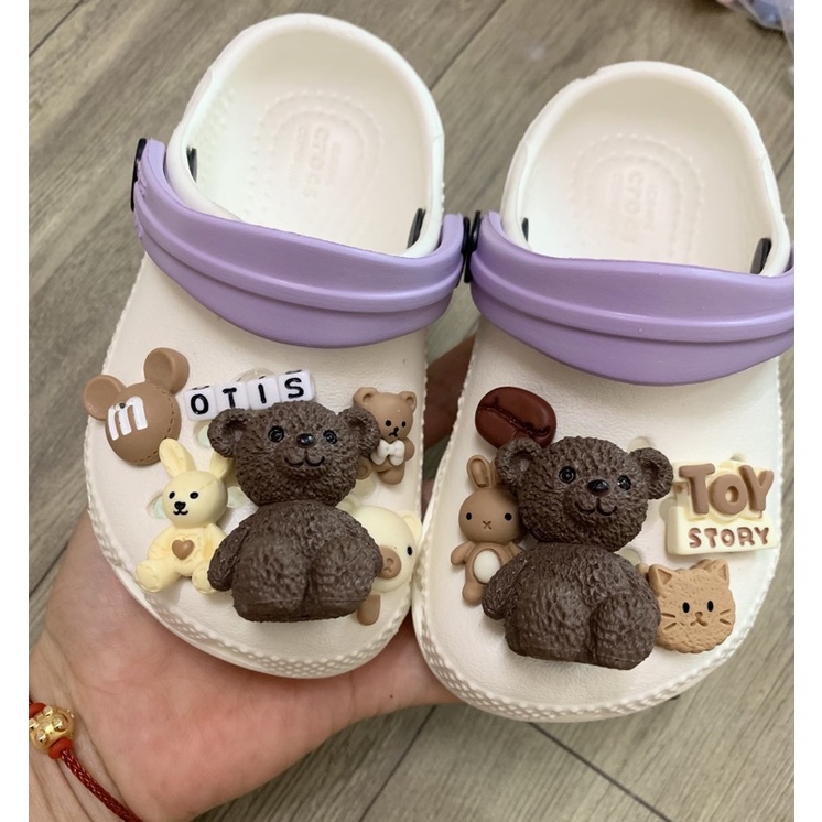 Charm cài crocs