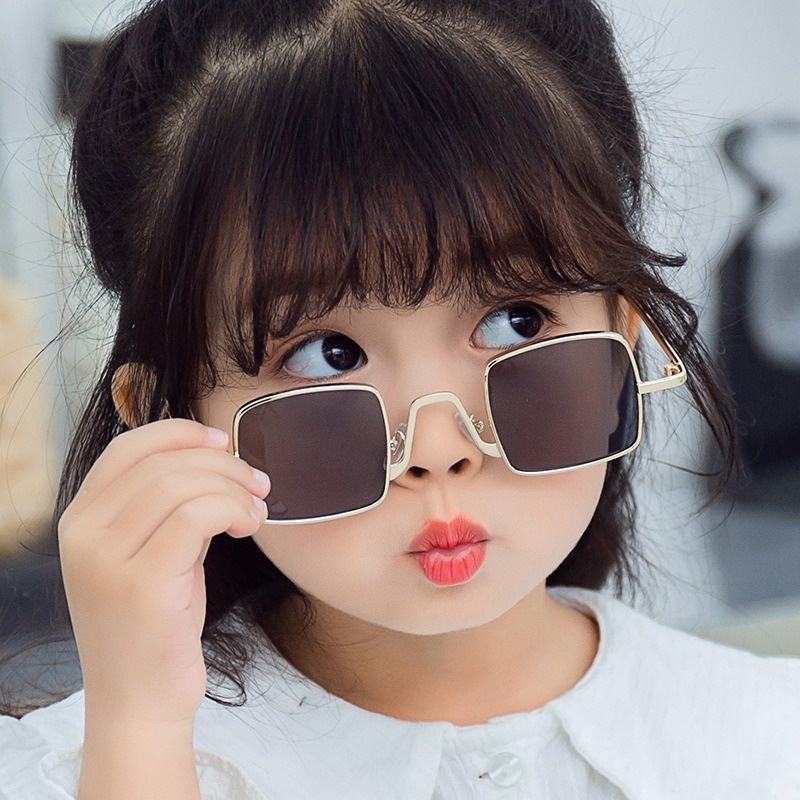 Kính mát gọng kim loại vuông chống tia uv thời trang Hàn Quốc dành cho bé