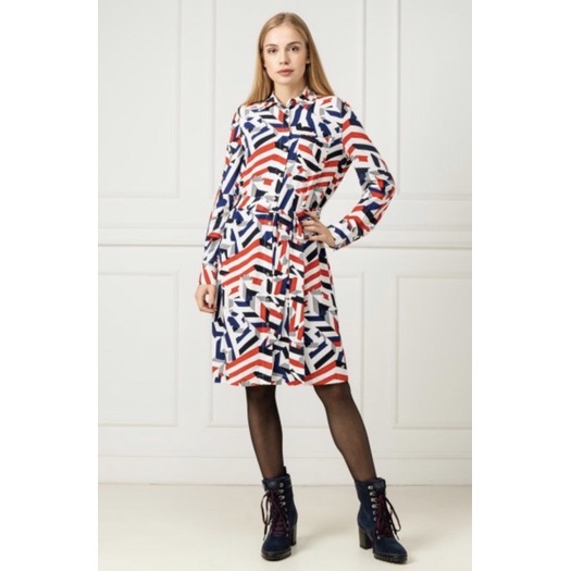 Đầm Tommy Hilfiger xuất dư dáng sơ mi kèm dây cột eo hoạ tiết sắc nét cực kỳ đẹp