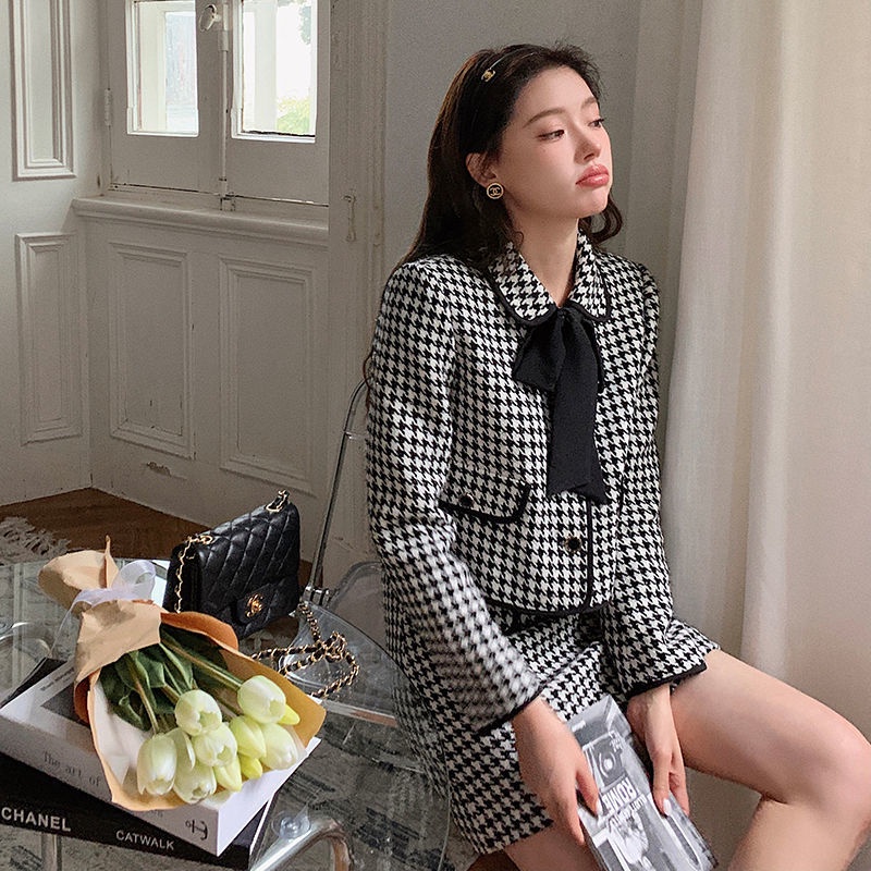 Bộ Áo Khoác Vest + Chân Váy Chữ A Họa Tiết Kẻ Sọc Màu Hồng Kiểu Pháp Thời Trang Mùa Thu Cho Nữ | BigBuy360 - bigbuy360.vn