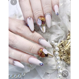 Móng tay giả cô dâu Nail Box thiết kế theo size của khách