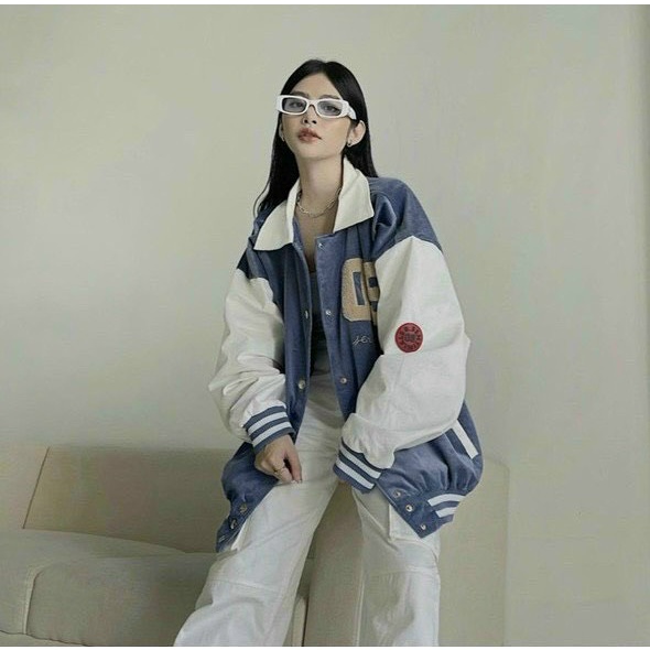 Áo Khoác Bomber Nữ From Rộng Logo Thêu 09 Vải Nhung Tâm Có Lót Thiết Kế Cổ Bẻ Phối Nút Bám Cực Cá Tính