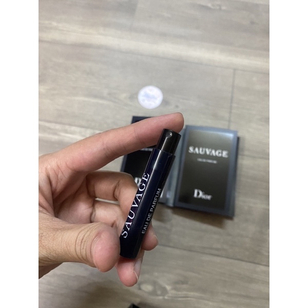 Vial nước hoa mẫu Dior Sauvage Eau De Parfum 1ml đủ bill US