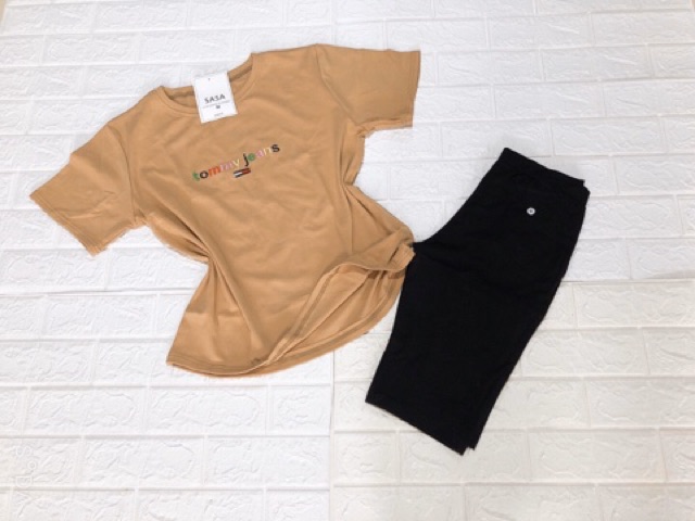 Set áo thêu toomi và quần legging đùi