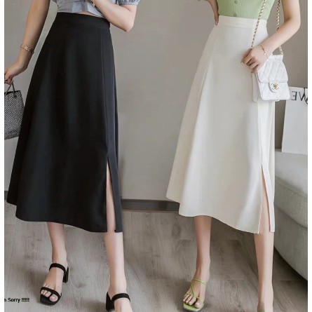 Chân váy xòe xẻ tà