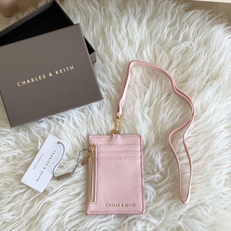 Ví Đựng Thẻ Charles And Keith Cao Cấp Giá Đỡ