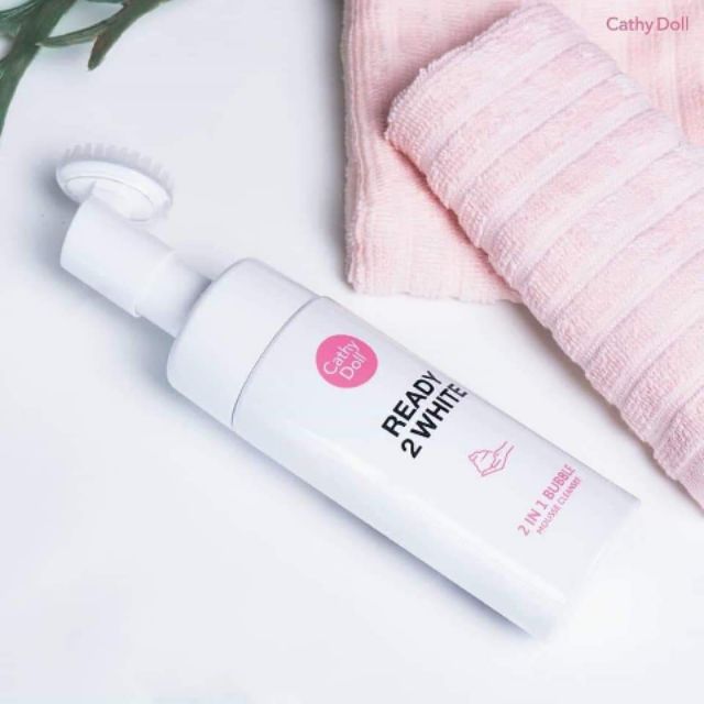 Sữa rữa mặt ready 2 white cathy doll kèm đầu chải silicon