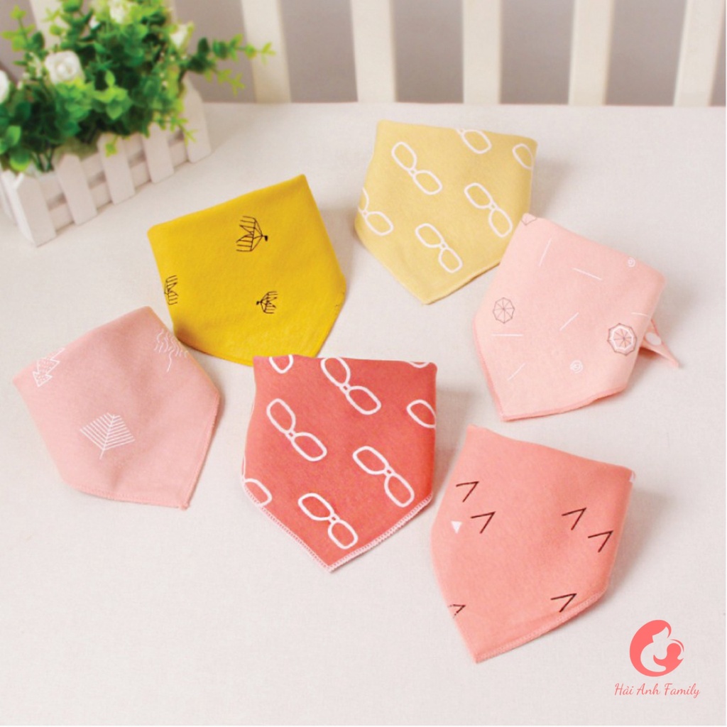 Khăn yếm tam giác cho bé chất liệu Cotton 2 lớp có cúc bấm cao cấp - Hải Anh Family
