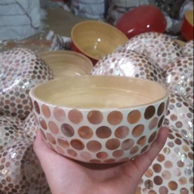 BÁT NGÂM TAY CỐT TRE KHẢM TRAI